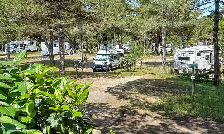 emplacement camping car avec electricite